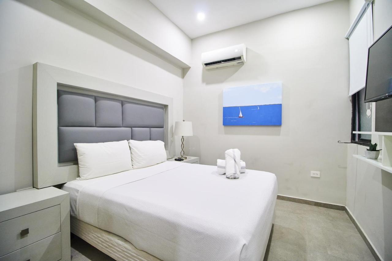 Torre 42 Playa Del Carmen By Lockey Aparthotel Exterior foto