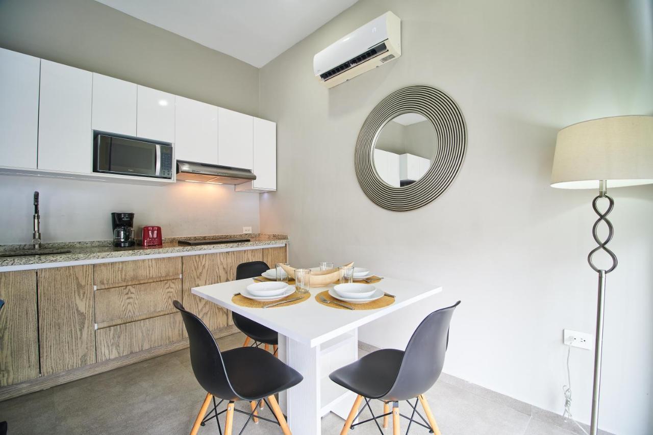Torre 42 Playa Del Carmen By Lockey Aparthotel Exterior foto
